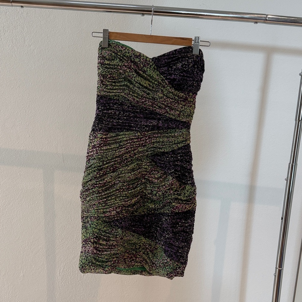 Very flattering! BCBGMaxAzria Strapless Green and Black Dress